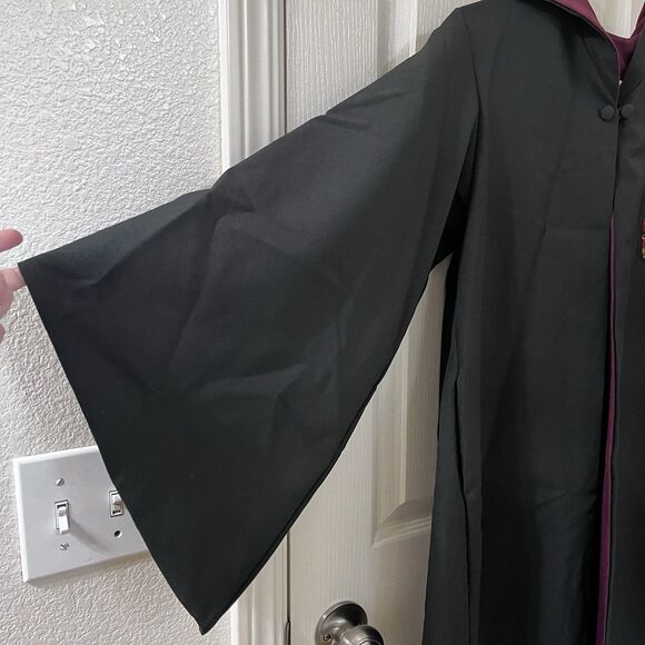 The Wizarding World of Harry Potter Universal Studios Gryffindor Robe Adult XXS - Picture 6 of 16
